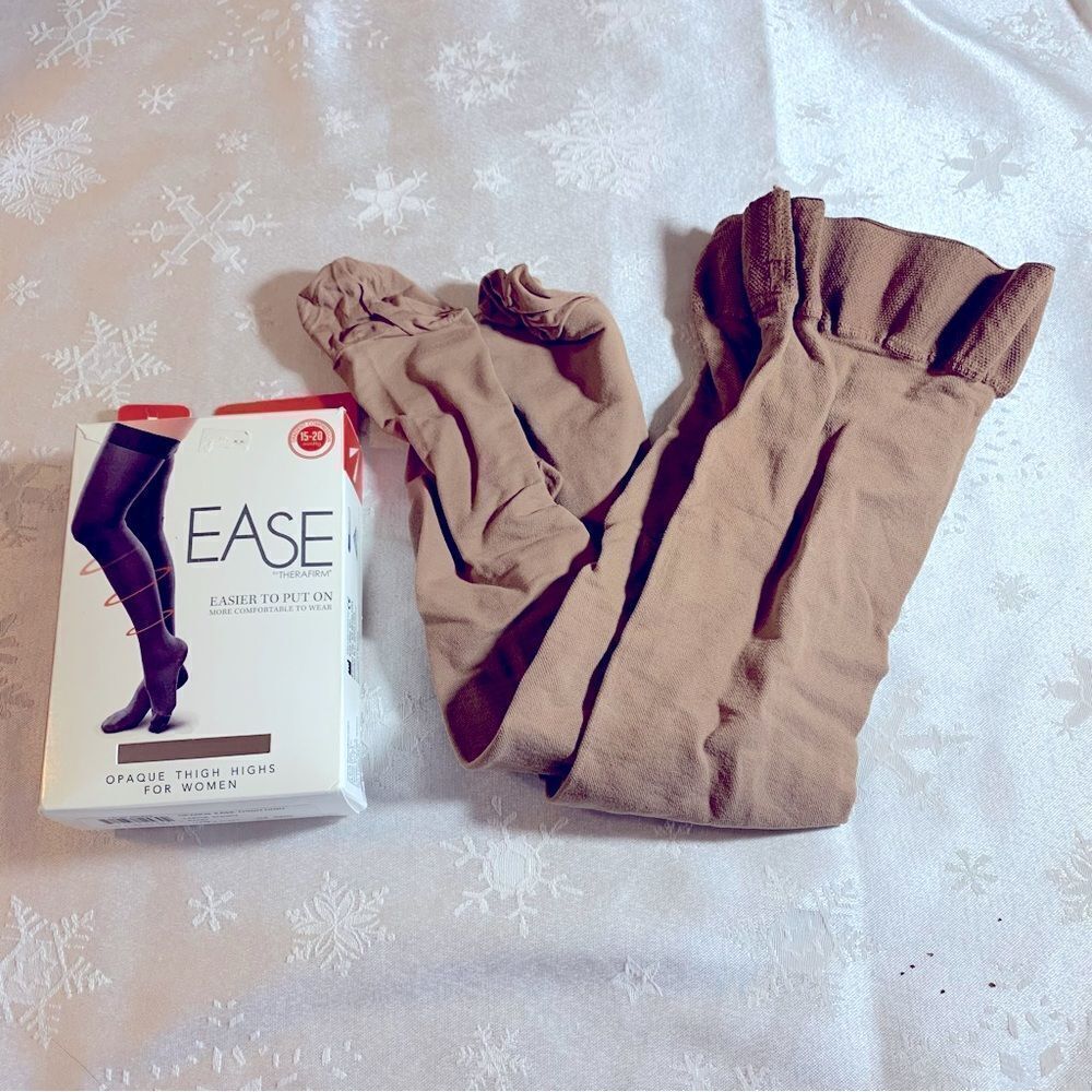 NWOT Ease Therafirm Compression Thigh Highs Sand Color Sz Large Short